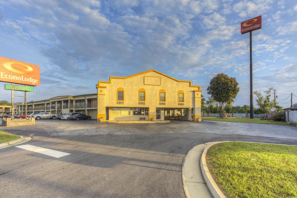 Econo Lodge Byron Exteriör bild