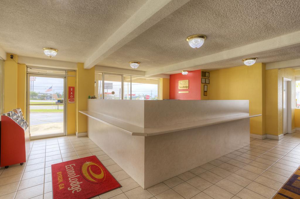 Econo Lodge Byron Exteriör bild
